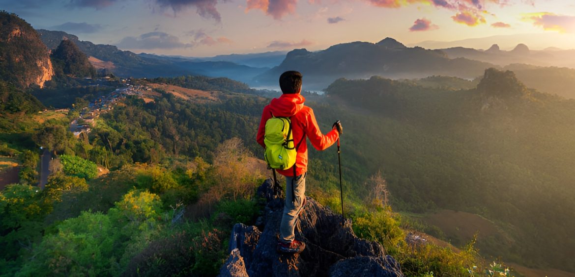 Mountain Sunrise Trek with Breakfast on the Peak